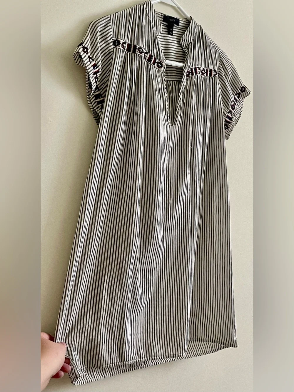 🐘 J. Crew Black and White Striped Embroidered V-Neck Tunic Dress 🐘
